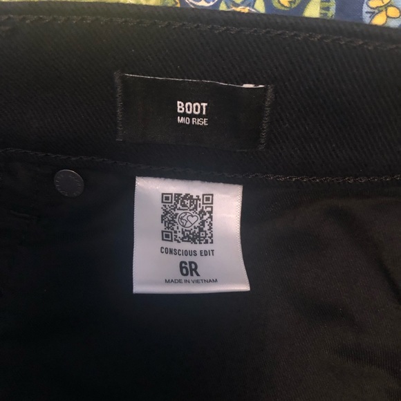 Express boot cut black jeans . Size 6R - Picture 3 of 3